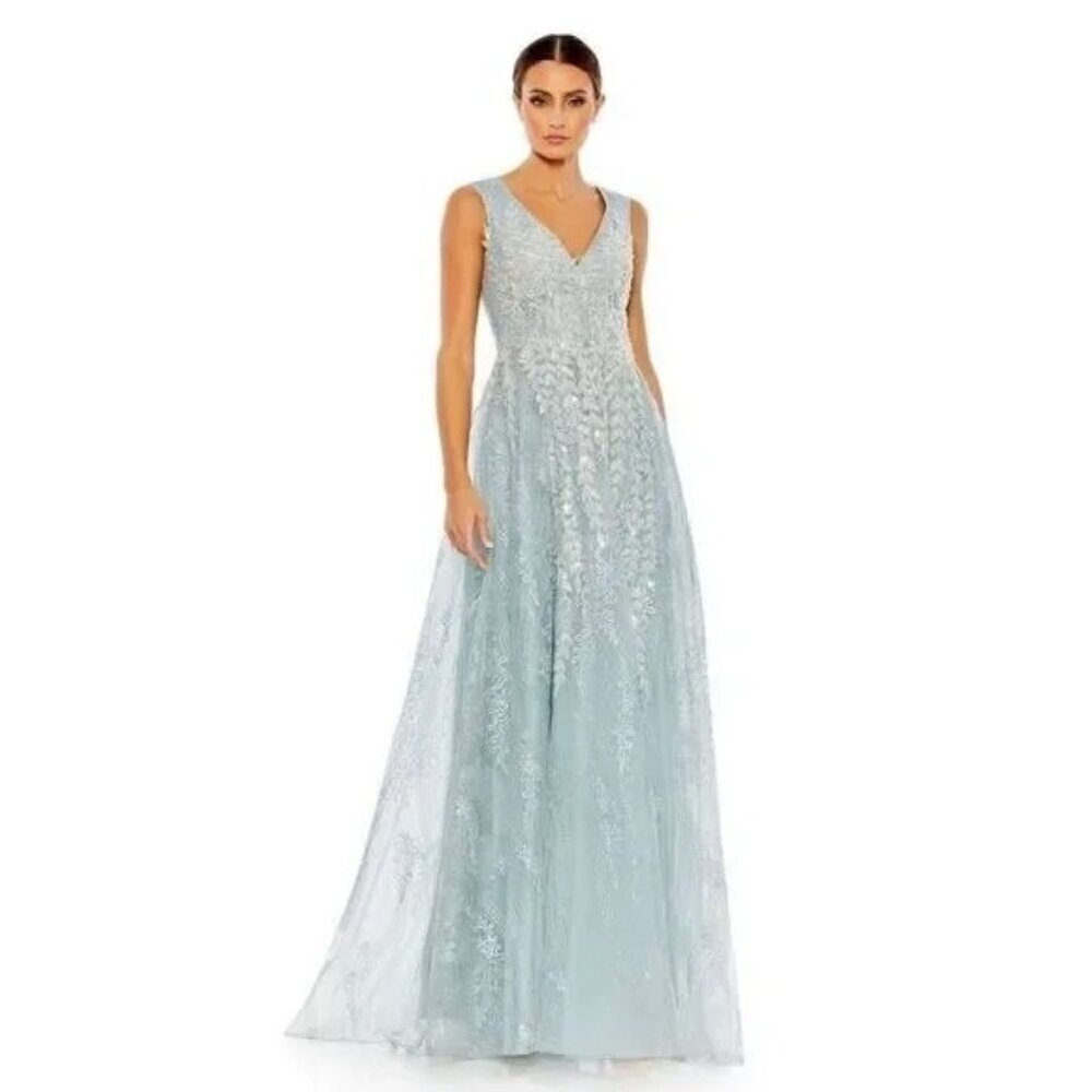 Mac Duggal 20312 Embroidered Sleeveless A Line Gown Ice Blue Size 10 NWT $798